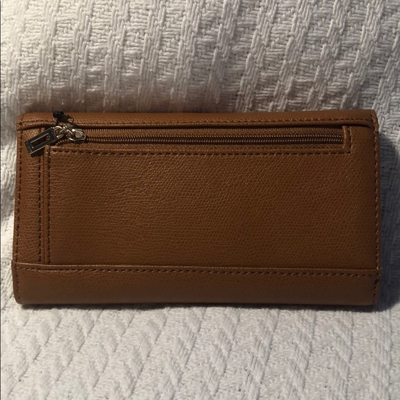 Guess Wallet - Picture 2 of 4